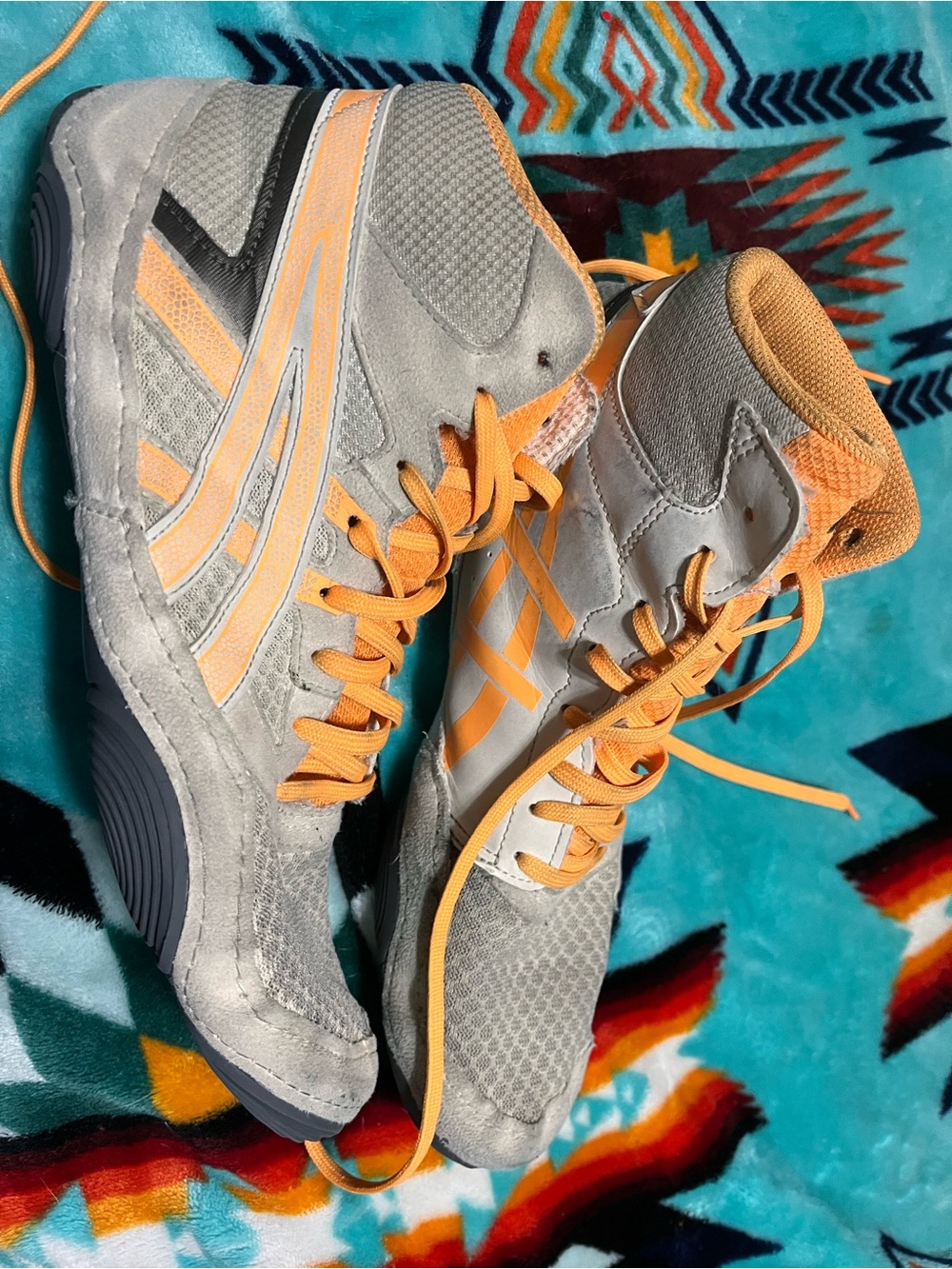 Asics wrestling shoes